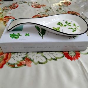 Spoon rest